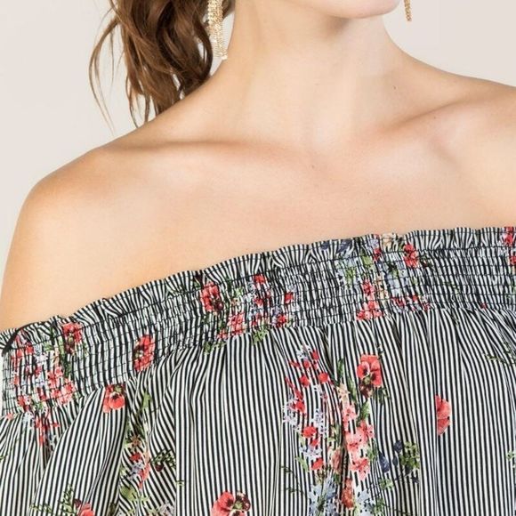 Francescas STRIPED OFF SHOULDER BELL SLEEVE TOP - Picture 8 of 8